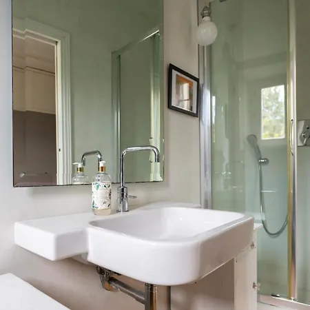Boutique Apartment With Private Rooms And Garden Oasis Florencia Exterior foto